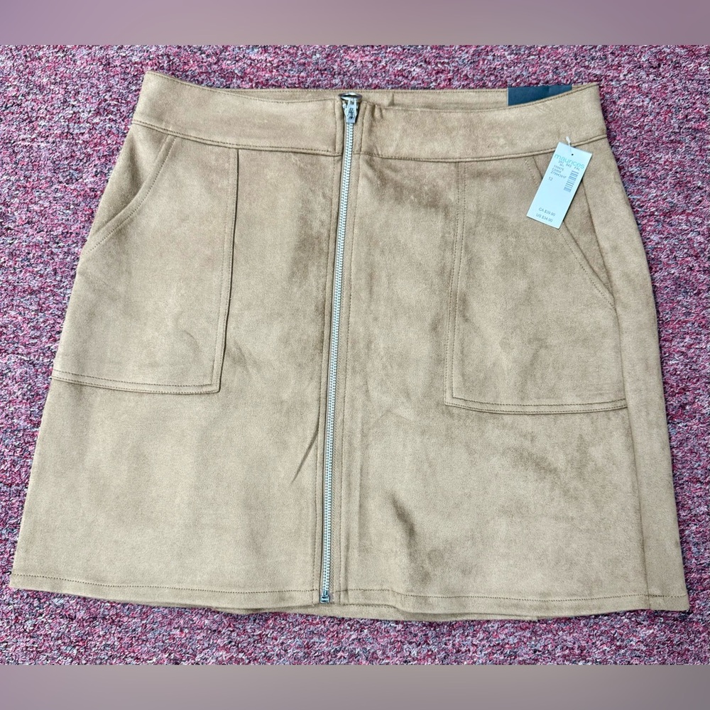 Maurice’s faux suede mini skirt, zipper front, lined, size 12